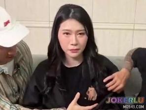  小隻馬美少女4P車輪戰 秋元今