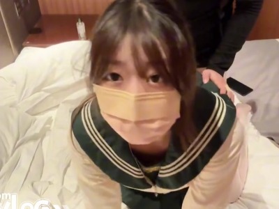  JK嫩妹口足穴侍奉 软软小芙 大象传媒