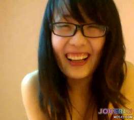  公司眼镜会计跟老板偷情流出女会计是真的骚